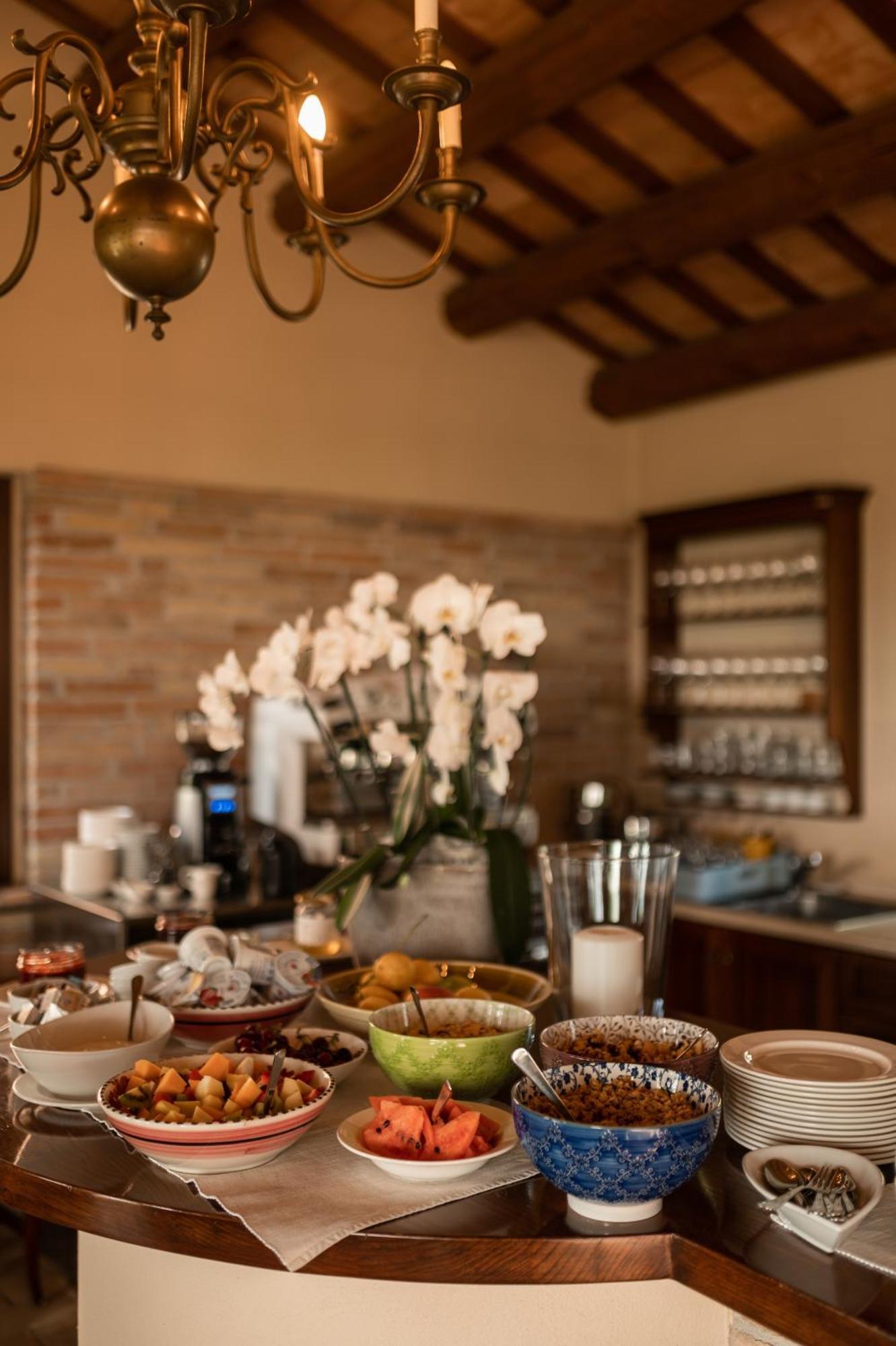 Poggio Antico Apartment Monte San Vito ภายนอก รูปภาพ