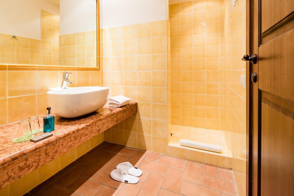 Poggio Antico Apartment Monte San Vito ภายนอก รูปภาพ